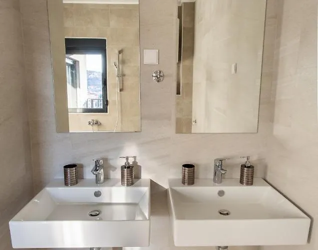 Lina - Pg, 2 Bedroom * Podgorica