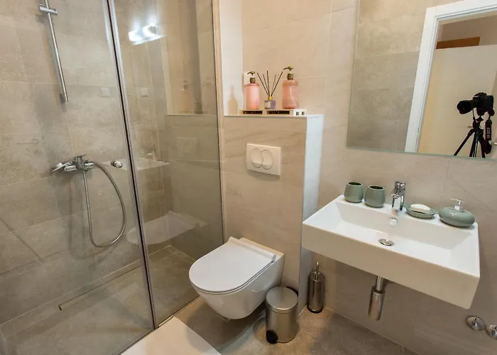 Lina - Pg, 2 Bedroom * Podgorica