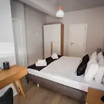 Lina - Pg, 2 Bedroom * بودغوريتْسا