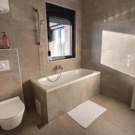 Lina - Pg, 2 Bedroom Apartment