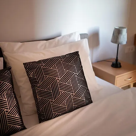 Lina - Pg, 2 Bedroom Daire *