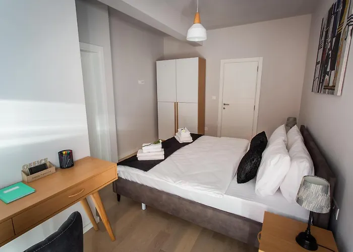 Lina - Pg, 2 Bedroom * Podgorica