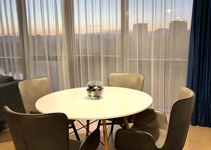 Lina - Pg, 2 Bedroom Apartamento